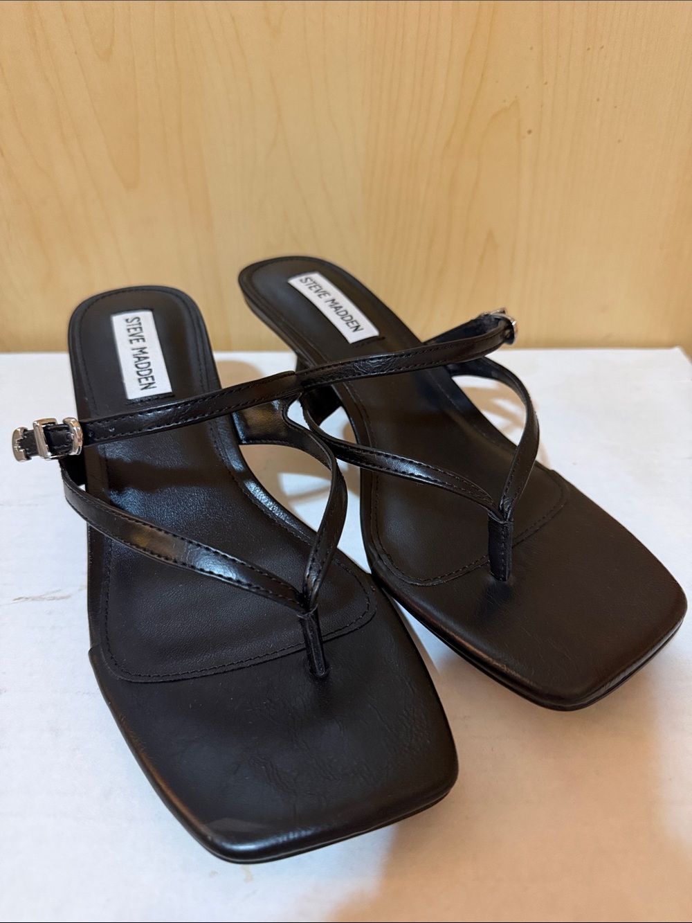 Steve Madden Black Strappy Square-Toe Thong Sandals